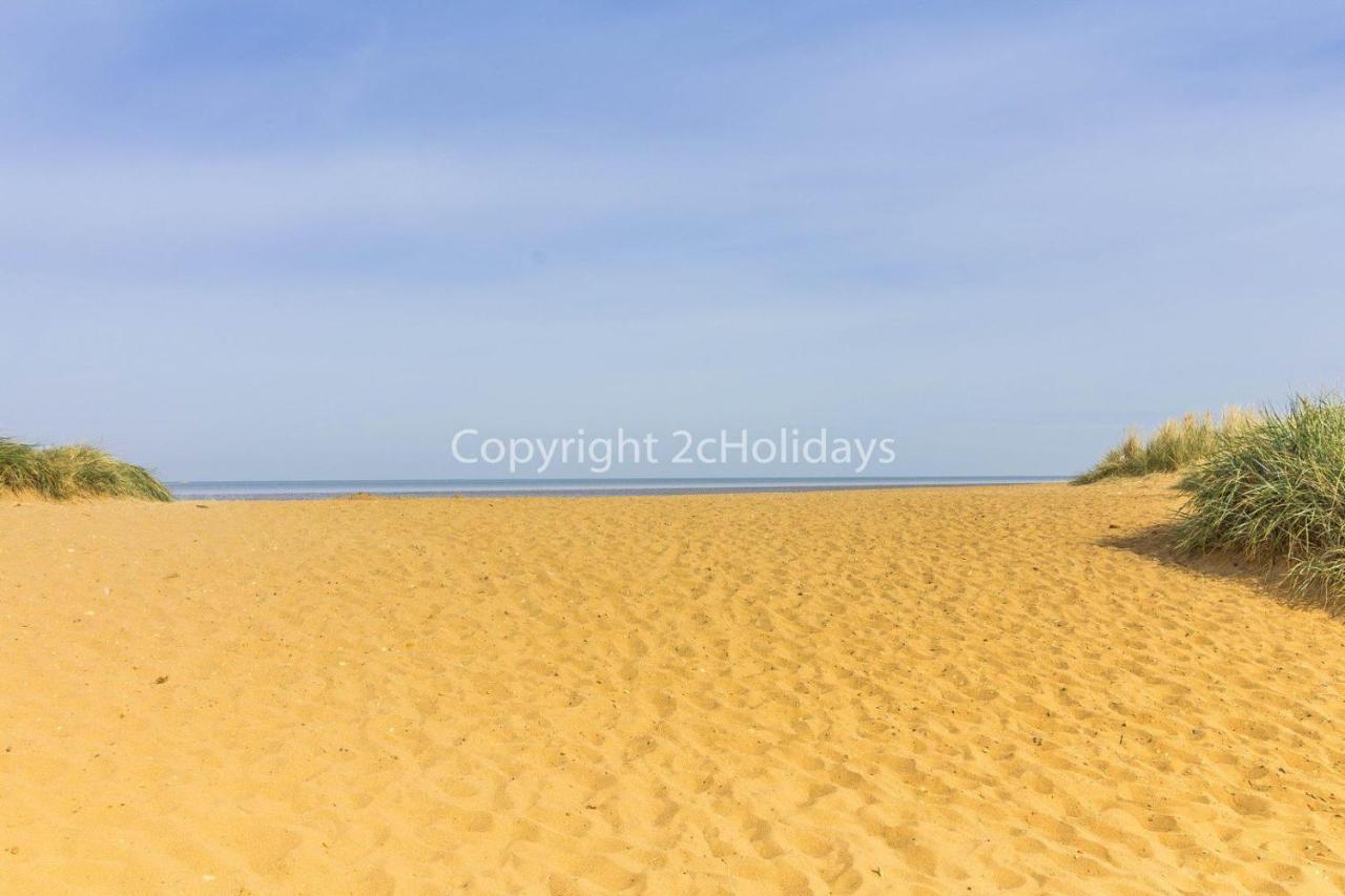 Hotel 6 Berth Caravan With Decking Nearby Heacham Beach In Norfolk Ref 21047A Exteriér fotografie