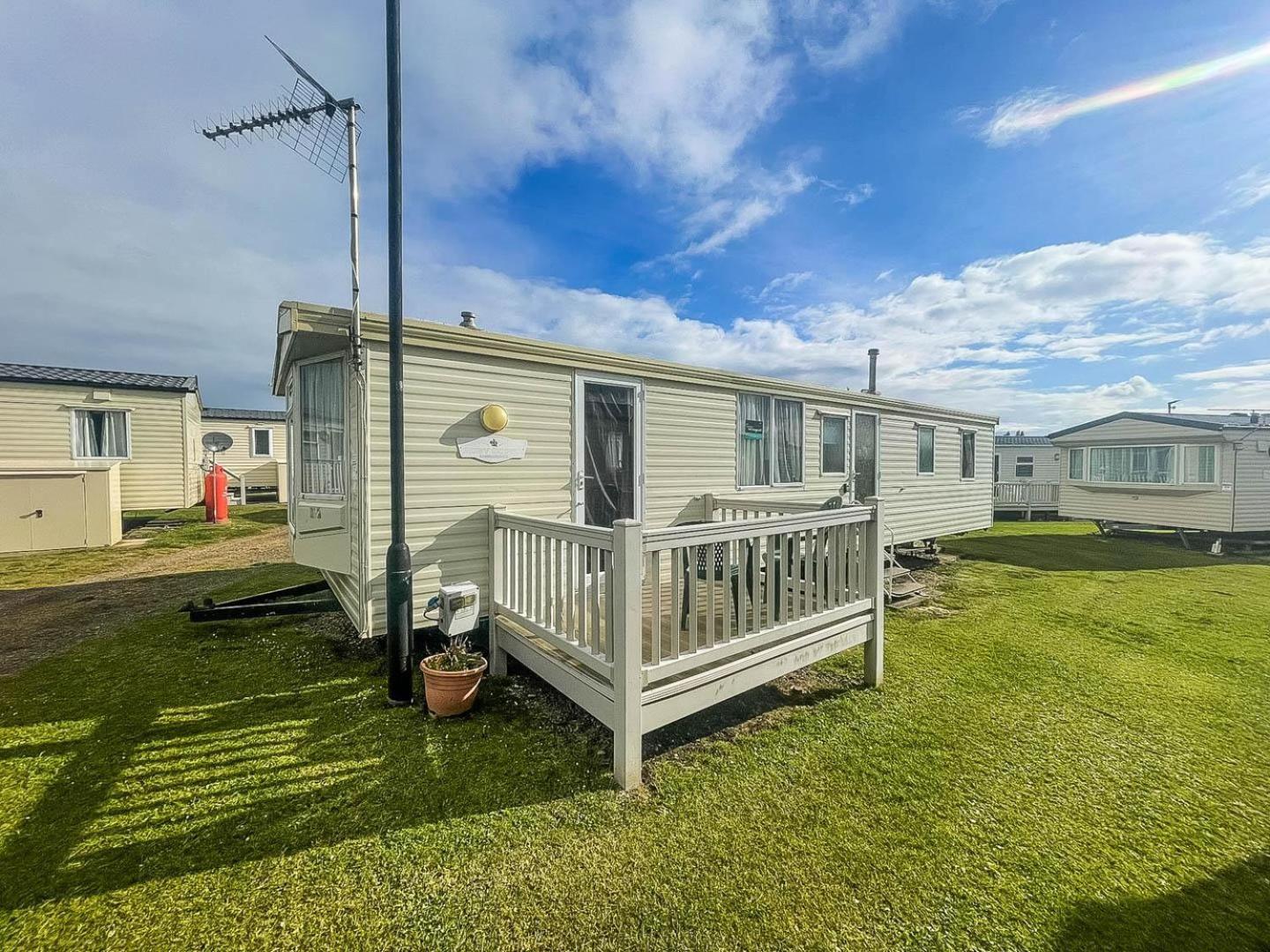 Hotel 6 Berth Caravan With Decking Nearby Heacham Beach In Norfolk Ref 21047A Exteriér fotografie